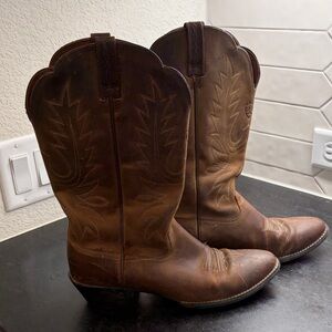 Ariat Women's Heritage Cowboy Boots with Black Soles